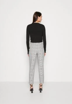 Vero Moda Vmbailey Tap Paberbag Belt Pant - Broek - Light Grey Melange -Vero Moda 0ab3a228deb344b7add56506d38a26c0