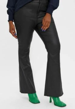 Vero Moda Curve Bootcut Jeans - Black