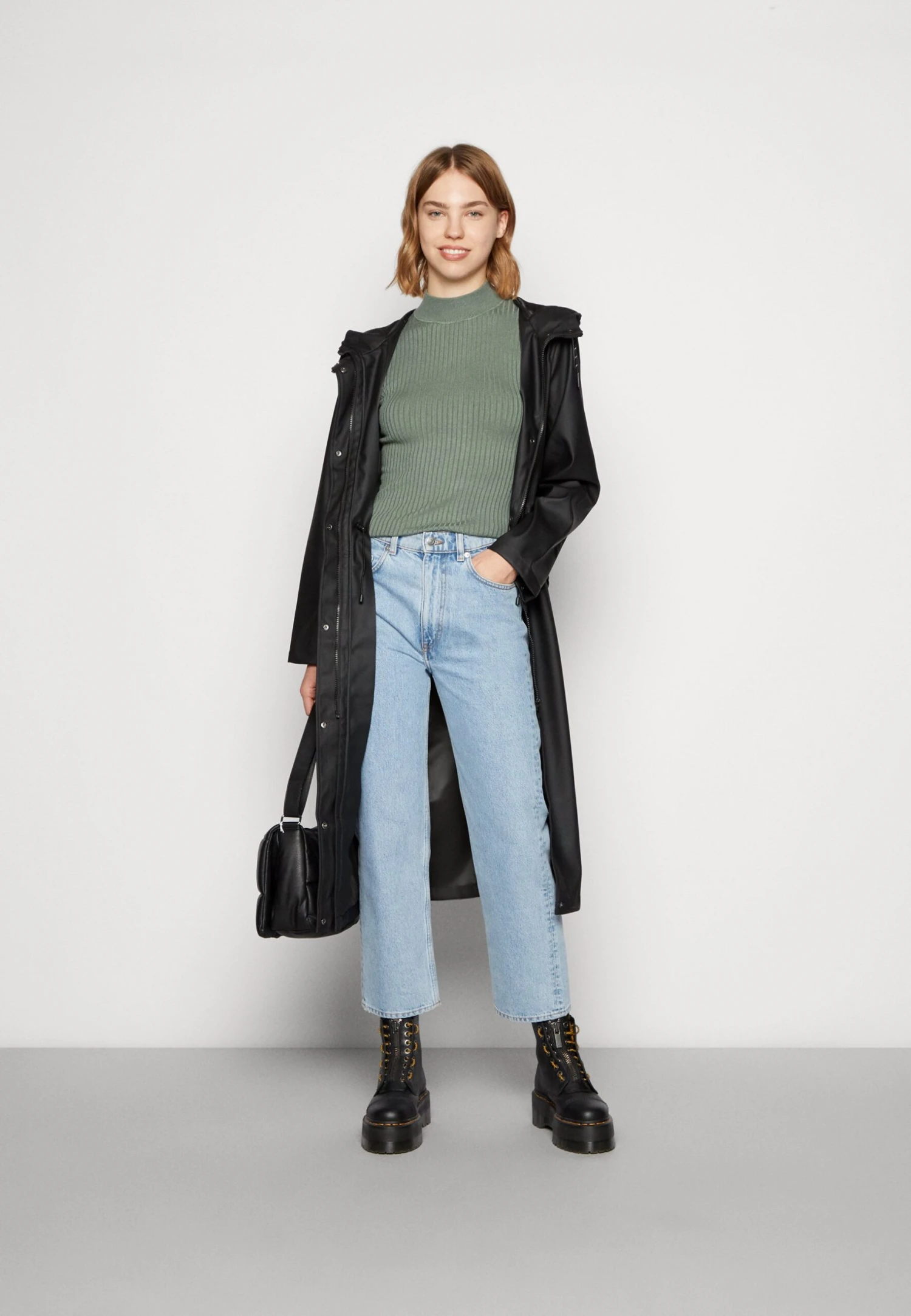 Vero Moda Vmmalou Aw22 - Mantel - Black 2 Vero Moda Vmmalou Aw22 - Mantel - Black - Afbeelding 2