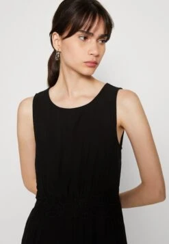 Vero Moda Vmamanda Dress - Cocktailjurk - Black -Vero Moda 2c56695aed2e4bd79258666c258fa0c9