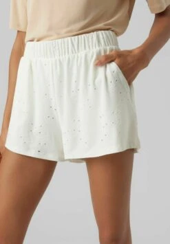 Vero Moda Shorts - Snow White 8 Vero Moda Shorts - Snow White -Vero Moda 2d43226162a94185af10fc5b4777361e