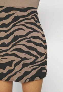 Vero Moda Petite Vmshilah Naja Short Skirt - Minirok - Brown/Perla -Vero Moda 2d8b36d36b524598aa6e6d80cd9da73c