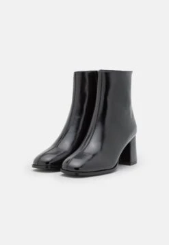 Vero Moda Vmnesya Boot - Korte Laarzen - Black 8 Vero Moda Vmnesya Boot - Korte Laarzen - Black -Vero Moda 30aa261b9e69401abca3394d65590e1b