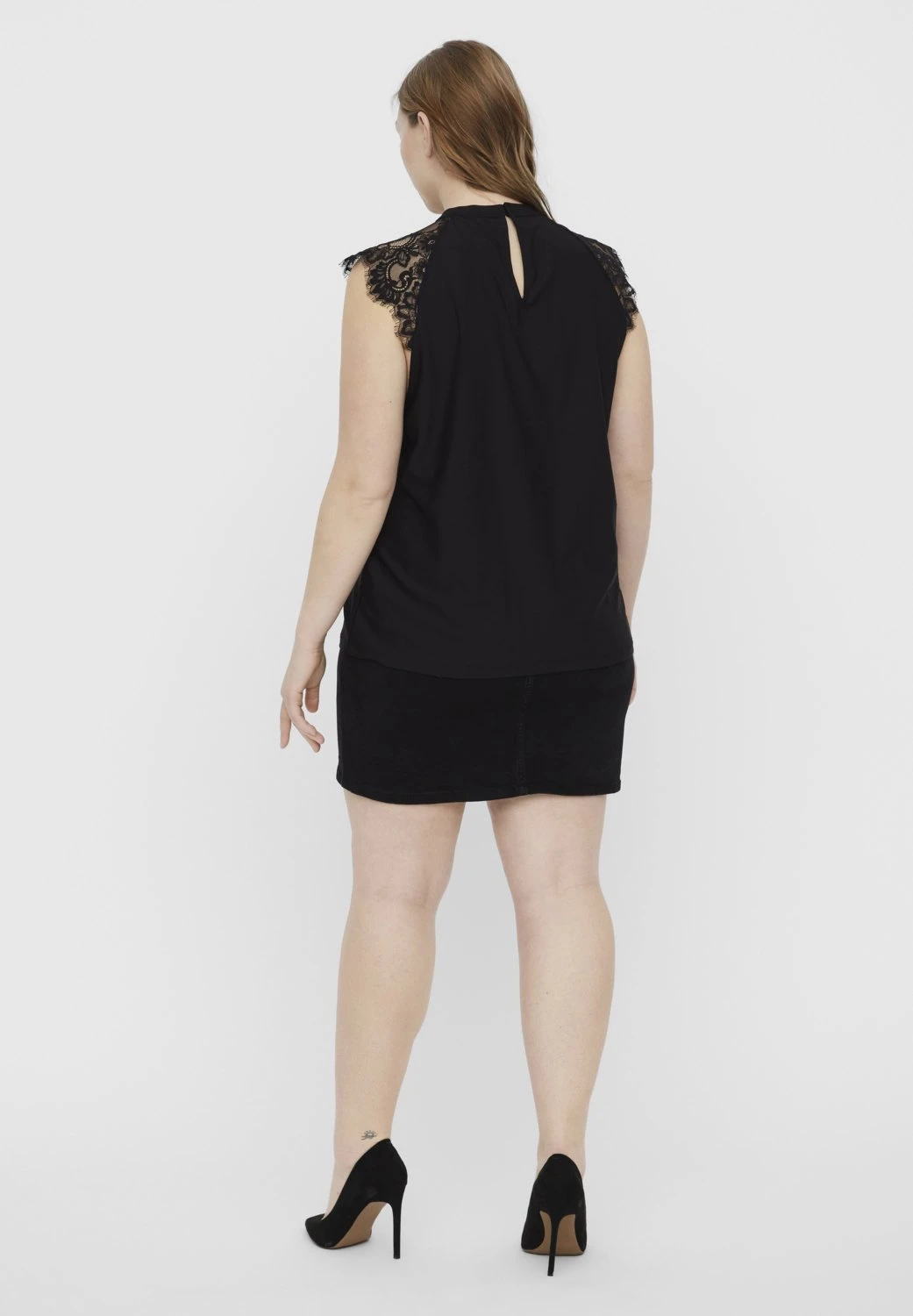Vero Moda Curve Vmmilla Tee - Top - Black 3 Vero Moda Curve Vmmilla Tee - Top - Black - Afbeelding 3