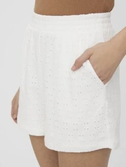 Vero Moda Vmulrikke Broderie Anglais - Shorts - Snow White -Vero Moda 37a0c84331b74ec4a3aa36f8f33cf197