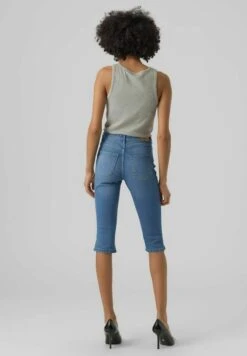 Vero Moda Capri - Jeansshort - Light Blue Denim -Vero Moda 3ad8d493cf7b4b6bafa93dd5ef7ad025