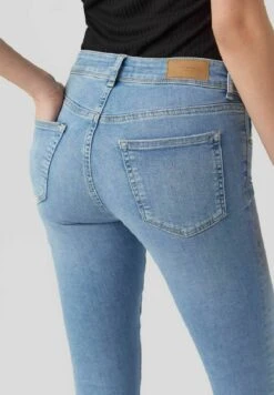 Vero Moda Slim Fit Jeans - Light Blue Denim -Vero Moda 3b8b0587fb7044f3afb5c541568080ce