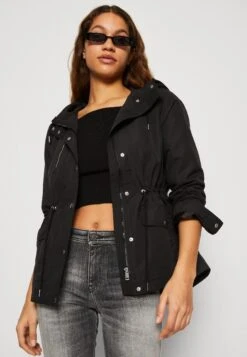 Vero Moda VmpernillefieNoos - Lichte Jas - Black -Vero Moda 41a7a3fdd3f34415a27555fc5ebb6a62