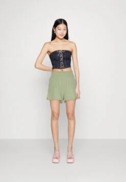 Vero Moda Vmnatali - Shorts - Reseda -Vero Moda 515eb49f46c740aaa993fc28500941e9