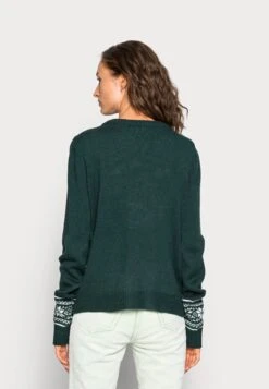 Vero Moda Vmfrostydeer O Neck - Trui - Ponderosa White/Chinese Red -Vero Moda 5e32d3e5861a437bb087e0f5f20164a1