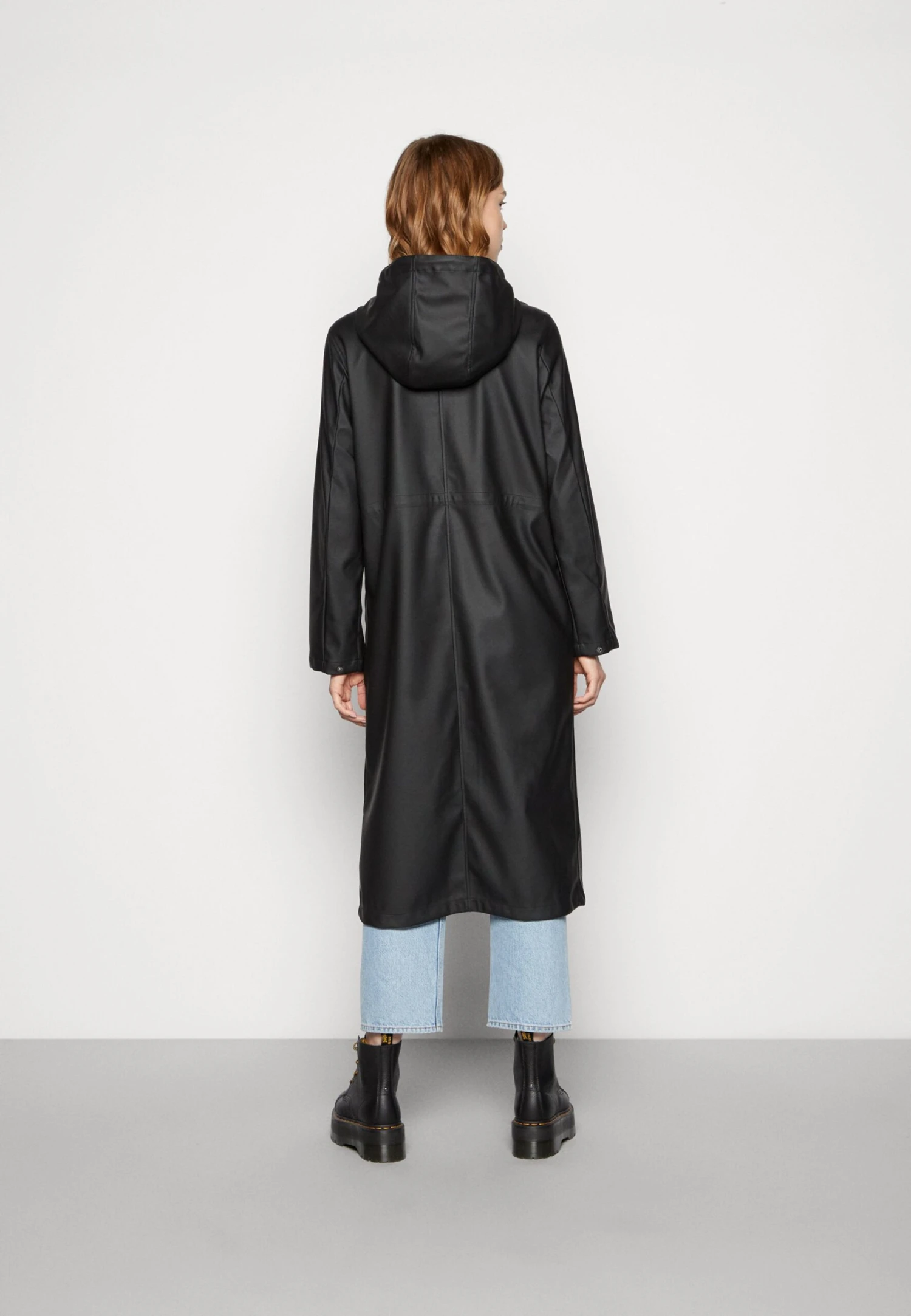 Vero Moda Vmmalou Aw22 - Mantel - Black 3 Vero Moda Vmmalou Aw22 - Mantel - Black - Afbeelding 3