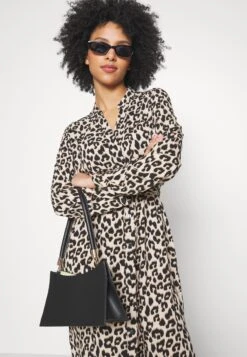 Vero Moda Petite Vmeasy Long V Neck Shirt Dress - Blousejurk - Irish Cream 9 Vero Moda Petite Vmeasy Long V Neck Shirt Dress - Blousejurk - Irish Cream -Vero Moda 6239666254d243a090b0d22374e939c6