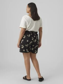 Vero Moda Curve Vmeasy Long Shorts - Shorts - Black/Rina -Vero Moda 653758e70a5a47f3965eb0b0e792c682