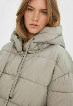 Vero Moda VmgemmahollyShort Boos - Winterjas - Laurel Oak -Vero Moda 6e120fd23ce64bc7b8bed07b2e8b8fd1