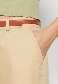 Vero Moda Vmflashino Regular Pants - Chino - Irish Cream -Vero Moda 6e9b7765e75348f1b7986a9640a63434