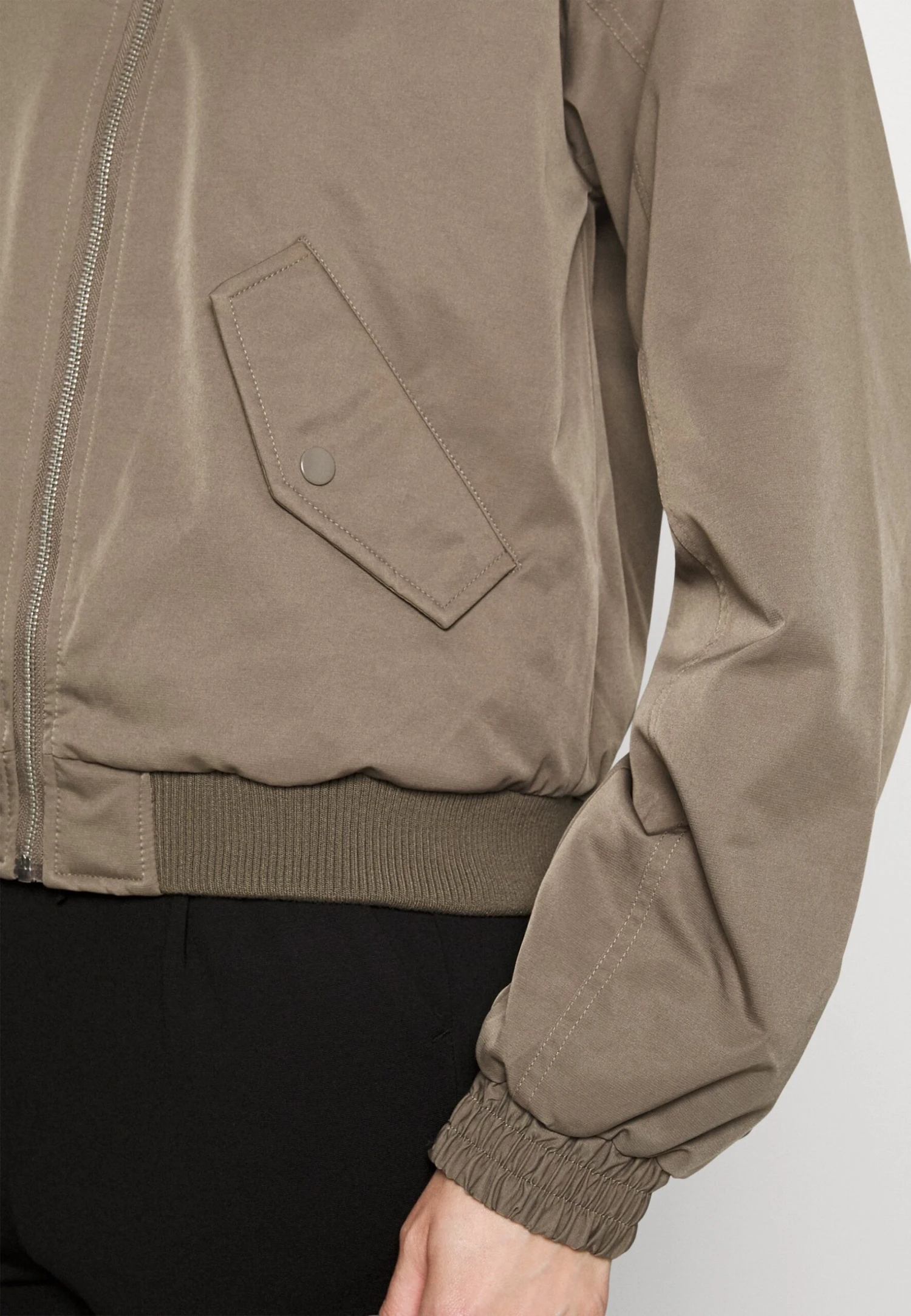 Vero Moda Tall Vmalice Short - Bomberjacks - Bungee 5 Vero Moda Tall Vmalice Short - Bomberjacks - Bungee - Afbeelding 5