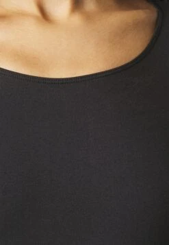 Vero Moda Vmlydia Seamless Oneck - Body - Black 9 Vero Moda Vmlydia Seamless Oneck - Body - Black -Vero Moda 739e4349937d41a5ab0b69c57e75f53a