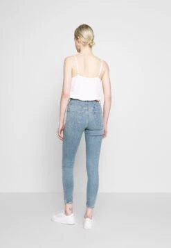 Vero Moda Vmsophia - Jeans Skinny Fit - Light Blue Denim -Vero Moda 74e466a7374442db8de64eff417d3759