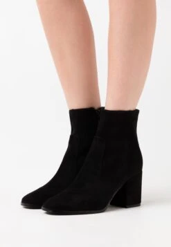 Vero Moda Vmrea Boot - Korte Laarzen - Black