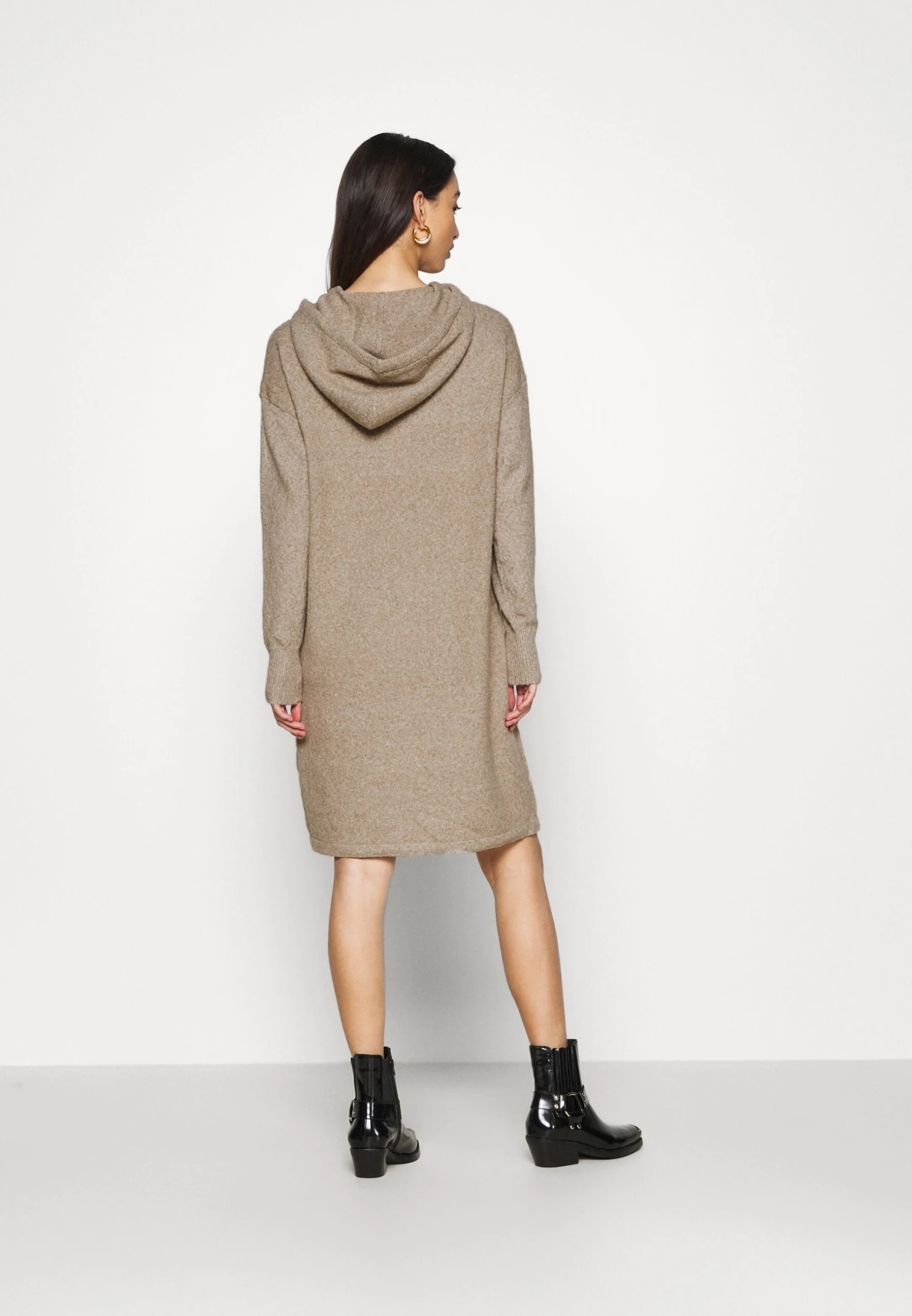 Vero Moda Vmdoffy Hood Dress - Gebreide Jurk - Sepia Tint Melange 3 Vero Moda Vmdoffy Hood Dress - Gebreide Jurk - Sepia Tint Melange - Afbeelding 3