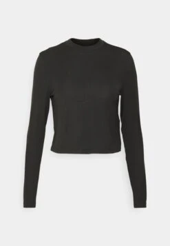 VmcilleCropped- Longsleeve - Black -Vero Moda 7f388035028c4c53b9cd46fb755c70d0