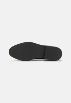 Vero Moda Vmjuliet Loafer - Instappers - Black -Vero Moda 83fc82fdfd534180a9433a03ff8004a5