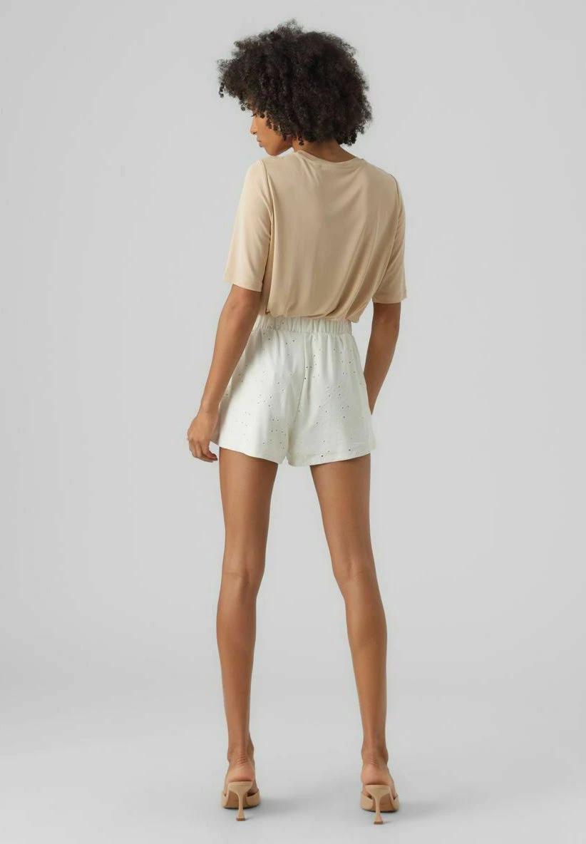 Vero Moda Shorts - Snow White 3 Vero Moda Shorts - Snow White - Afbeelding 3