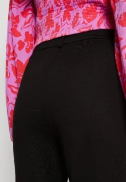 Vero Moda Vmaugustathea - Legging - Black -Vero Moda 8d33d05e3dd143ecb49d36e4989758a1