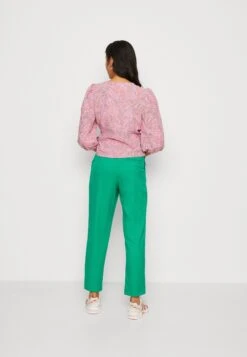 Vero Moda Vmpepper Aya Wrap - Blouse - Cyclamen/Pepper -Vero Moda 97de19ced1bd47489cea39bcd5494a93