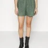 Vero Moda Petite Vmmaya- Shorts - Green