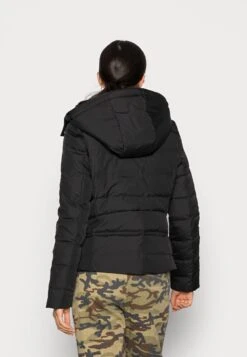 Vero Moda Boos - Gewatteerde Jas - Black -Vero Moda aaaa7ff8797c47f093783c92ce8ea6ba