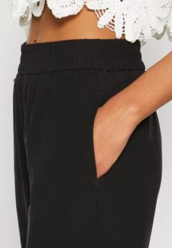 Vero Moda Carmen Pull-On Noos - Broek - Black -Vero Moda b3e68fe0967f43fba966a9bf6cb5c463