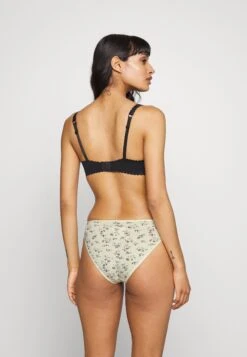 Vero Moda Vmbetty Brief 5 Pack - Slip - Black/Grey/White -Vero Moda b3ece77d107345418ecea0b7f952b602