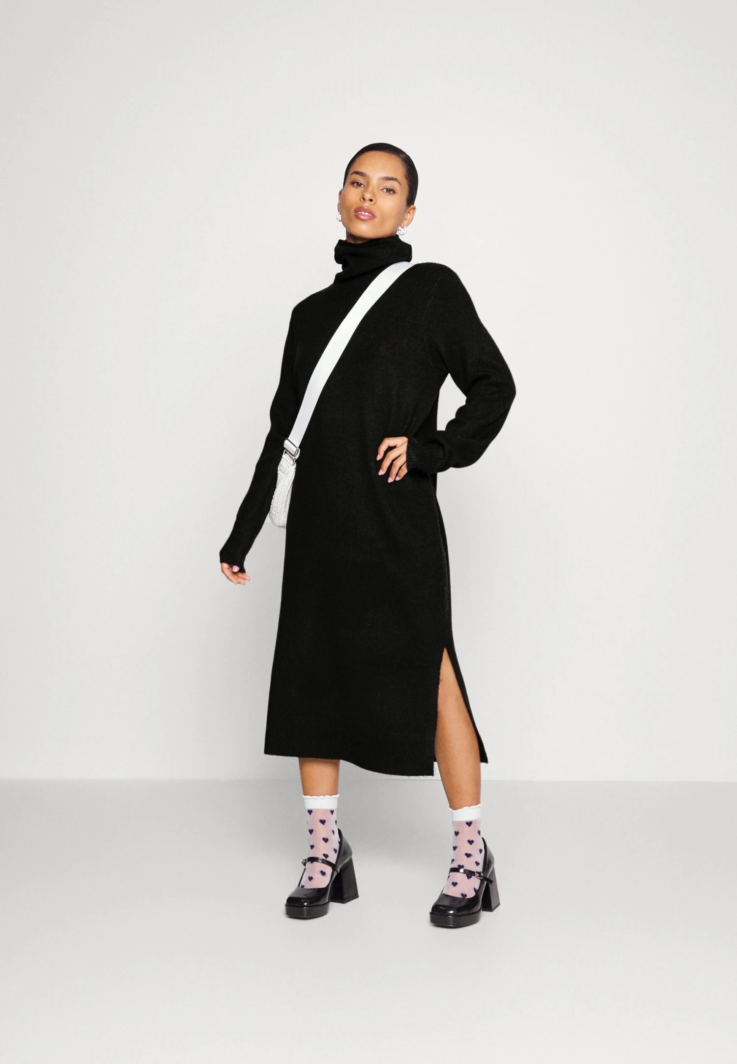 Vero Moda Petite Vmnewwind Highneck Dress - Gebreide Jurk - Black 2 Vero Moda Petite Vmnewwind Highneck Dress - Gebreide Jurk - Black - Afbeelding 2