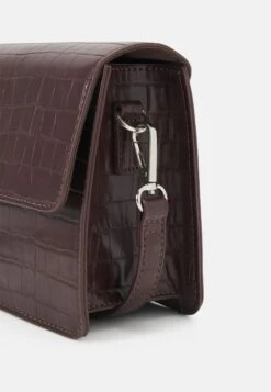 Vero Moda Cross Over - Schoudertas - Brown -Vero Moda b70faac5c3674f9ea5801be762b271a7