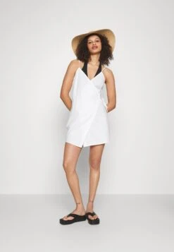 Vero Moda Vmglory Wrap Dress - Strandaccessoire - Snow White -Vero Moda bd40e68e2fb54de8aae5eb3a43e58058