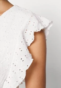 Vero Moda Vmmarcy Playsuit - Jumpsuit - Snow White -Vero Moda c57ce1a113084b899d6725c5d21e4e65