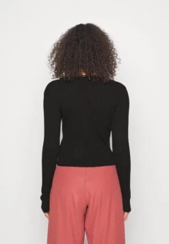 Vero Moda Tall Vmwillow Frill Cardigan - Vest - Black 9 Vero Moda Tall Vmwillow Frill Cardigan - Vest - Black -Vero Moda c84be4be09d54cf3a865aad8ca31298a