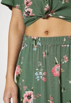 Vero Moda Petite Vmeasy Skirt - A-Lijn Rok - Laurel Wreath/Freya 9 Vero Moda Petite Vmeasy Skirt - A-Lijn Rok - Laurel Wreath/Freya -Vero Moda c85e3f55df9b4b199913854f0b5e21b6