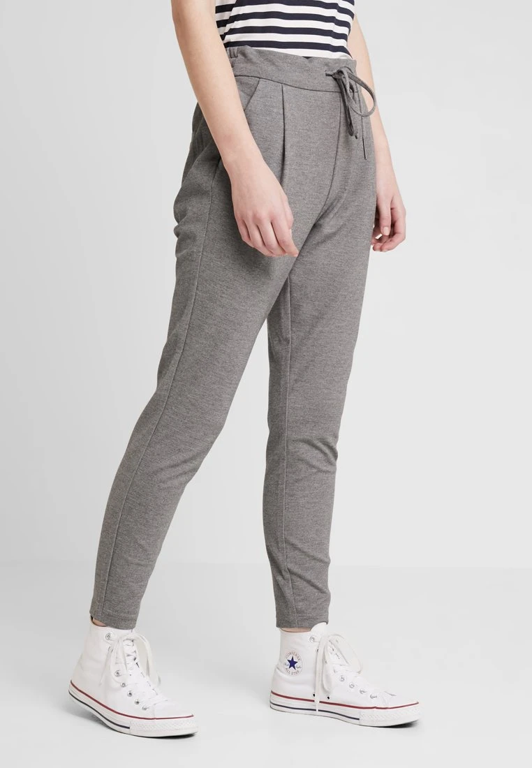 Vero Moda Vmeva MrString Ga Noos - Trainingsbroek - Medium Grey 1 Vero Moda Vmeva MrString Ga Noos - Trainingsbroek - Medium Grey