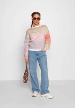 Vero Moda Petite Vmkithy Loose - Straight Leg Jeans - Medium Blue Denim 7 Vero Moda Petite Vmkithy Loose - Straight Leg Jeans - Medium Blue Denim -Vero Moda d69474fb19734e858e93309fa53d5d47