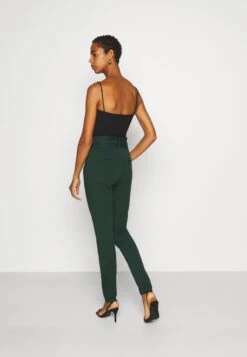 Vero Moda Tall Vmeva Paperbag - Broek - Pine Grove 9 Vero Moda Tall Vmeva Paperbag - Broek - Pine Grove -Vero Moda d9428b85e8244bda98a2cc28e4a592fc
