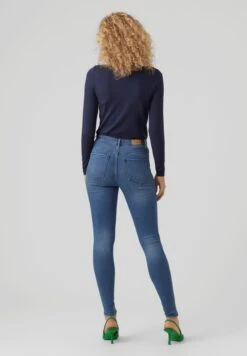 Vero Moda High Rise- Jeans Skinny Fit - Medium Blue Denim -Vero Moda ec590ef0b2344e4998b57b754a8d572a
