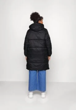 Vero Moda Curve Vmuppsala Coat- Mantel - Black -Vero Moda f06c33dbee104c92b97b1c233b0aa083