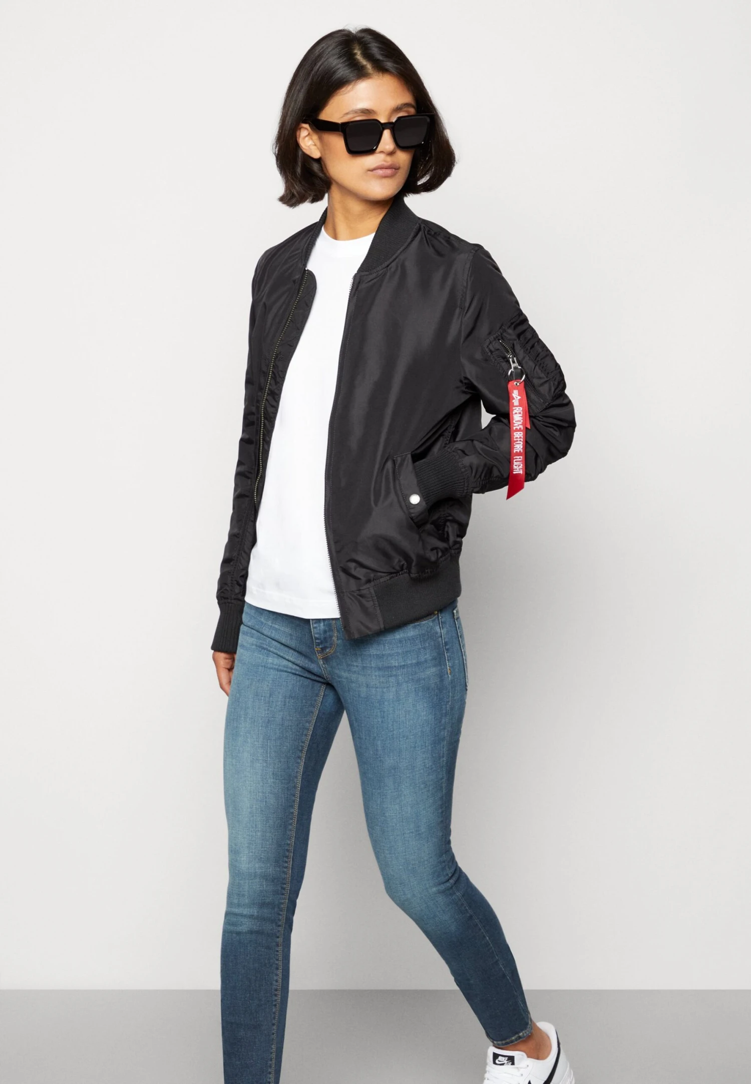 Vero Moda Vmlux Mid Rise - Jeans Skinny Fit - Dark Blue Denim 4 Vero Moda Vmlux Mid Rise - Jeans Skinny Fit - Dark Blue Denim - Afbeelding 4