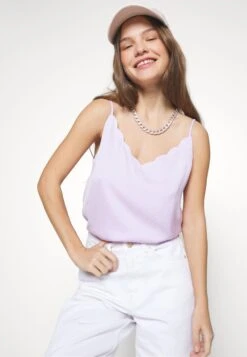 Vero Moda Petite Vmkathy Shr Wide Clr Jeans Ptt - Bootcut Jeans - Snow White -Vero Moda f87d1c791e98421cb9d13e600538651a