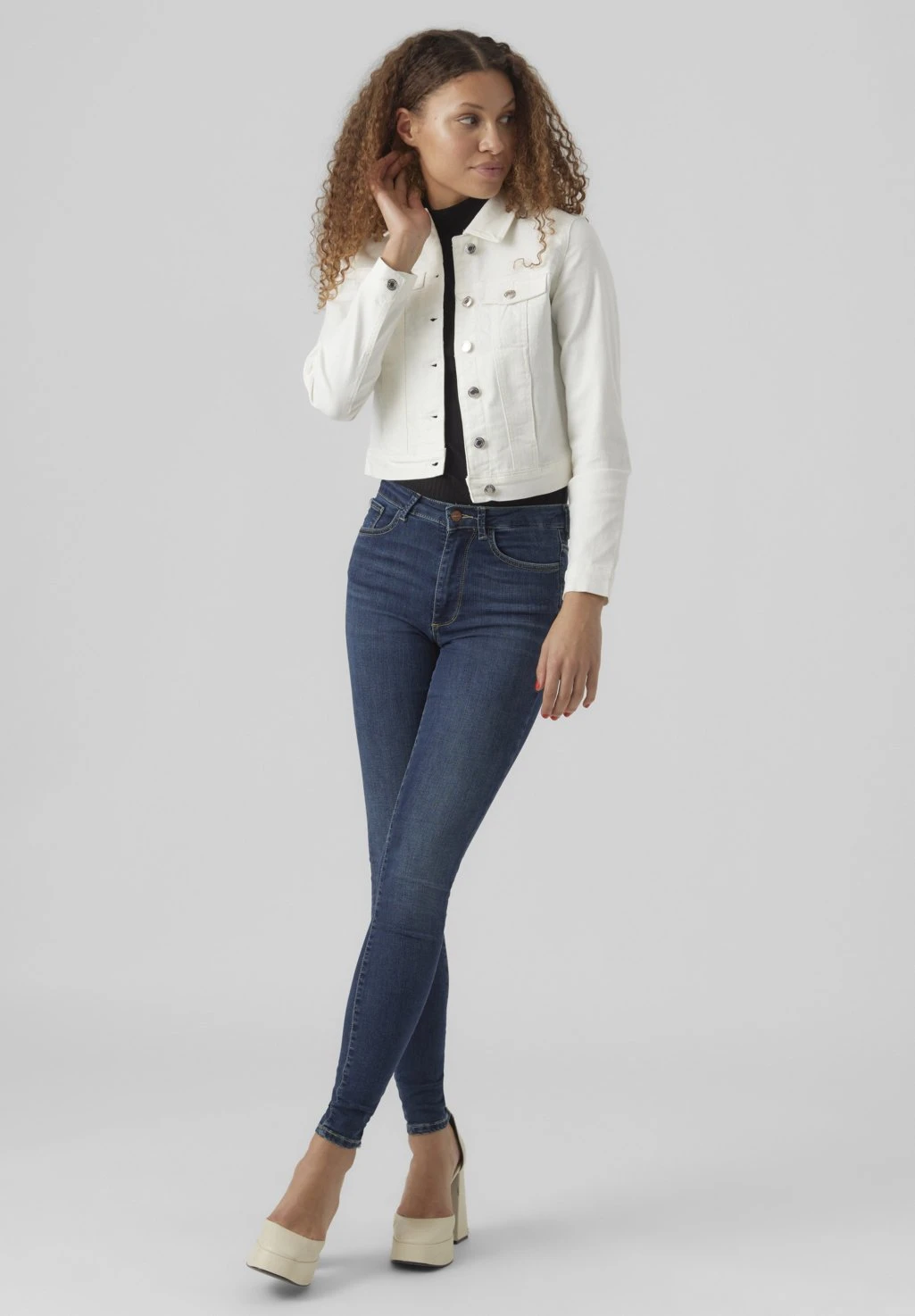 Vero Moda Vmluna LsMix Ga Noos - Spijkerjas - Cloud Dancer 2 Vero Moda Vmluna LsMix Ga Noos - Spijkerjas - Cloud Dancer - Afbeelding 2