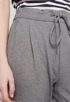 Vero Moda Vmeva MrString Ga Noos - Trainingsbroek - Medium Grey 9 Vero Moda Vmeva MrString Ga Noos - Trainingsbroek - Medium Grey -Vero Moda fbd40c216f974510b6fa463865577b47