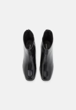 Vero Moda Vmnesya Boot - Korte Laarzen - Black 11 Vero Moda Vmnesya Boot - Korte Laarzen - Black -Vero Moda ff942bb72b2441a6ac469b28434080f1